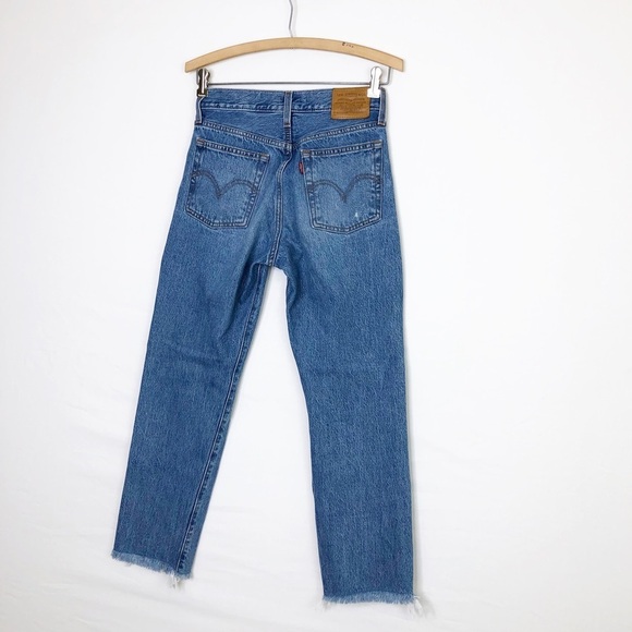 Levi’s wedgy, straight button, fly, distressed jeans - Picture 4 of 12